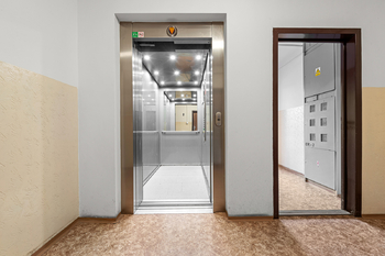 Prodej bytu 1+1 v osobním vlastnictví 30 m², Praha 4 - Chodov