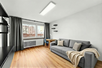 Prodej bytu 1+1 v osobním vlastnictví 30 m², Praha 4 - Chodov