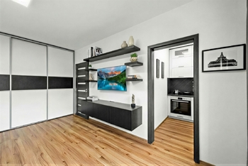 Prodej bytu 1+1 v osobním vlastnictví 30 m², Praha 4 - Chodov