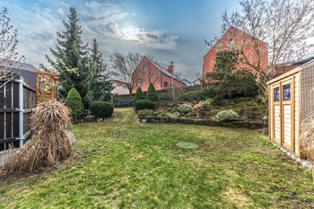 Zahrada - Prodej domu 160 m², Praha 9 - Hloubětín