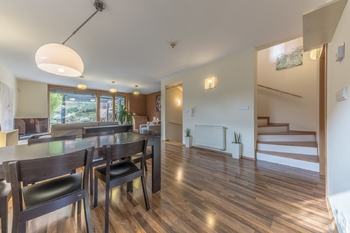 Jídelna - Prodej domu 160 m², Praha 9 - Hloubětín