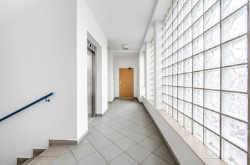 Prodej bytu 2+kk v osobním vlastnictví 67 m², Praha 10 - Záběhlice