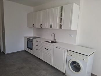 Pronájem bytu 2+1 v osobním vlastnictví 67 m², Praha 4 - Podolí