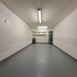 Pronájem skladovacích prostor 17 m², Praha 8 - Čimice