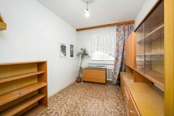 Prodej bytu 4+1 v osobním vlastnictví 74 m², Praha 6 - Řepy