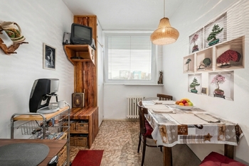 Prodej bytu 4+1 v osobním vlastnictví 74 m², Praha 6 - Řepy