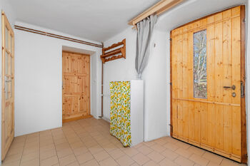Předsíň - Prodej domu 90 m², Manětín