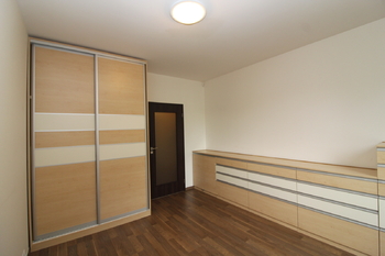 pokoj - Pronájem bytu 2+kk v osobním vlastnictví 85 m², Praha 8 - Libeň