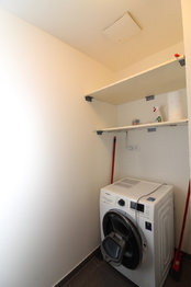 komora  - Pronájem bytu 2+kk v osobním vlastnictví 85 m², Praha 8 - Libeň