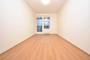 Ložnice č. 2. - Pronájem bytu 3+kk v osobním vlastnictví 87 m², Praha 9 - Střížkov