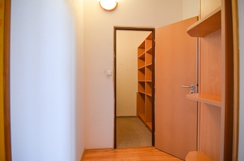 Šatna - Pronájem bytu 2+1 v osobním vlastnictví 61 m², Břeclav