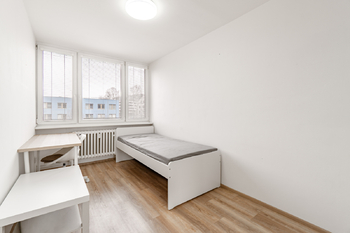 Pokoj / Ložnice 2 - Pronájem bytu 3+kk v osobním vlastnictví 55 m², Praha 8 - Karlín