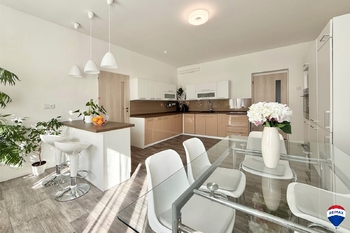 Prodej domu 175 m², Žatec