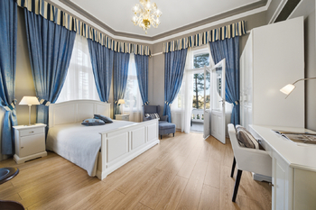 Prodej bytu 5+kk v osobním vlastnictví 205 m², Karlovy Vary