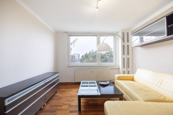 Pronájem bytu 2+1 v osobním vlastnictví 40 m², Praha 8 - Troja