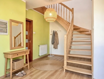 Prodej rodinného domu 6+1 se zahradou, Příchovice, Kucíny, Přeštice, Plzeň - Prodej domu 238 m², Příchovice