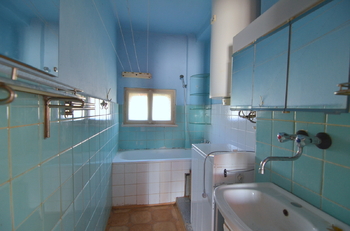 koupelna s vanou - Prodej domu 74 m², Praha 4 - Modřany