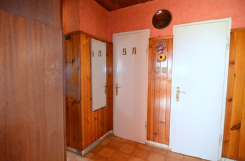 předsíň vstup do koupelny a WC - Prodej domu 74 m², Praha 4 - Modřany