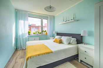 Ložnice - Prodej bytu 2+kk v osobním vlastnictví 56 m², Praha 5 - Hlubočepy