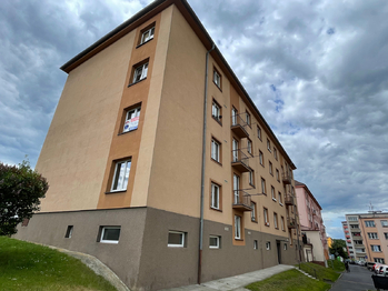 Prodej bytu 2+1 v osobním vlastnictví 56 m², Karlovy Vary