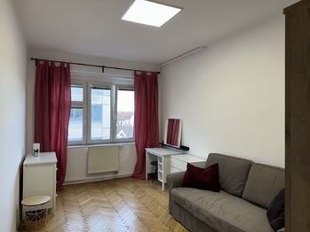 Pronájem bytu 2+1 v osobním vlastnictví 47 m², Praha 5 - Smíchov