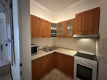 Pronájem bytu 2+1 v osobním vlastnictví 47 m², Praha 5 - Smíchov