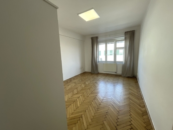 Pronájem bytu 2+1 v osobním vlastnictví 47 m², Praha 5 - Smíchov