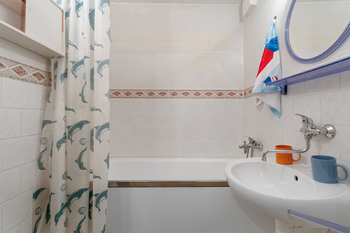 Koupelna - Prodej bytu 3+1 v osobním vlastnictví 67 m², Praha 4 - Chodov