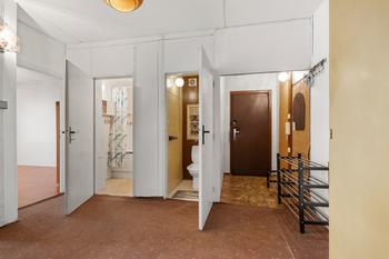 Předsíň - Prodej bytu 3+1 v osobním vlastnictví 67 m², Praha 4 - Chodov