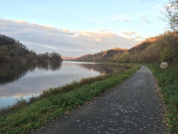 Okolí nemovitosti vybízí k mnoha aktivitám  - Prodej bytu 2+kk v osobním vlastnictví 45 m², Praha 8 - Bohnice