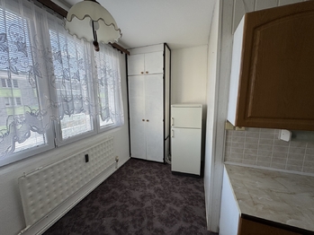 kuchyně - Prodej bytu 2+1 v osobním vlastnictví 68 m², Holoubkov