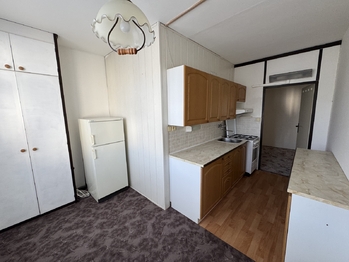 kuchyně - Prodej bytu 2+1 v osobním vlastnictví 68 m², Holoubkov
