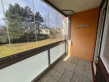 lodžie - Prodej bytu 2+1 v osobním vlastnictví 68 m², Holoubkov