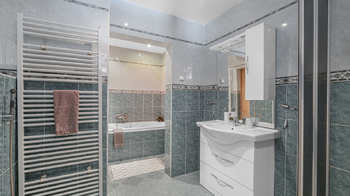 Prodej domu 478 m², Bystřice