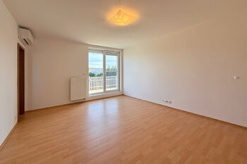 ložnice - Prodej domu 336 m², Praha 6 - Nebušice