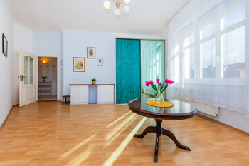 Prodej bytu 2+1 v osobním vlastnictví 78 m², Praha 4 - Nusle