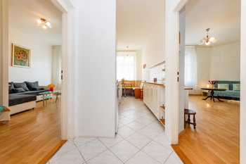 Prodej bytu 2+1 v osobním vlastnictví 78 m², Praha 4 - Nusle