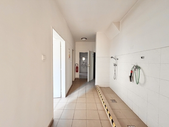 Prodej výrobních prostor 1359 m², Trutnov