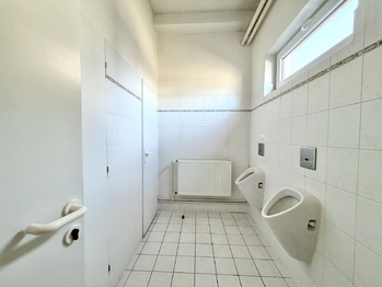 Prodej výrobních prostor 1359 m², Trutnov