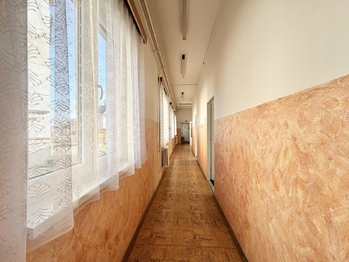 Prodej výrobních prostor 1359 m², Trutnov