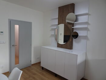 Pronájem bytu 1+kk v osobním vlastnictví 58 m², Znojmo