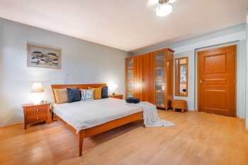 Prodej domu 345 m², Praha 10 - Záběhlice