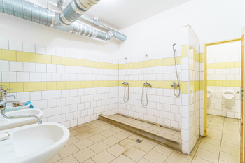 Pronájem kancelářských prostor 2043 m², Dobříš