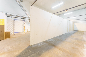 Pronájem výrobních prostor 2043 m², Dobříš