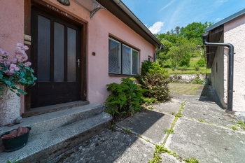 Vstupní dveře - Prodej domu 139 m², Vizovice
