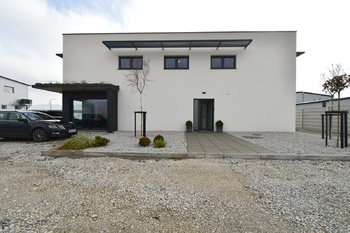 Pronájem kancelářských prostor 125 m², Tlustice