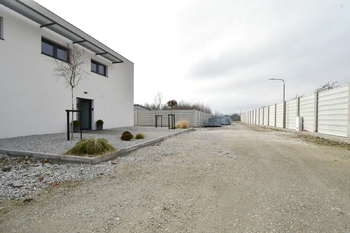 Pronájem kancelářských prostor 125 m², Tlustice