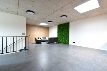 Pronájem kancelářských prostor 125 m², Tlustice