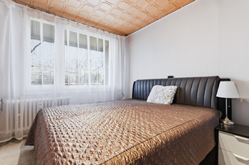 Pokoj / Ložnice - Prodej bytu 3+kk v osobním vlastnictví 74 m², Praha 9 - Prosek