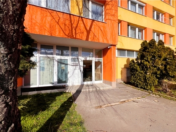 Prodej bytu 2+kk v osobním vlastnictví 45 m², Praha 8 - Bohnice